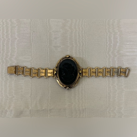 VINTAGE Victorian Revival Jet Black Yellow Gold Tone Large Cameo Bracelet - Picture 2 of 7